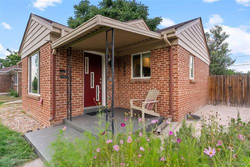 3040 Jasmine St, Denver, CO, 80207-2822 | Card Image