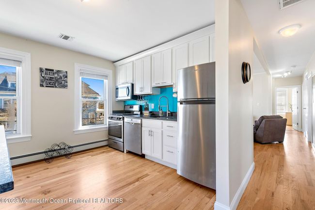 2nd Fl - 701 Asbury Avenue, Home with 3 bedrooms, 1 bathrooms and null parking in Asbury Park NJ | Image 6