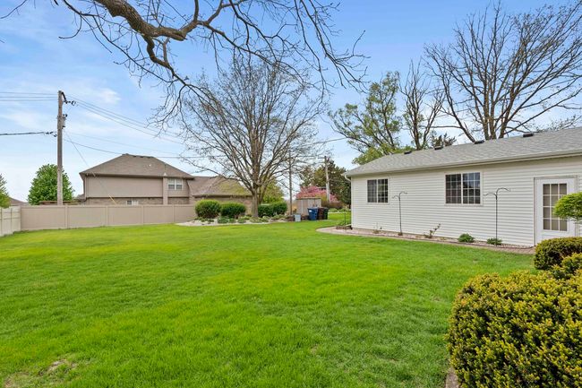 200 S Rathje Rd, House other with 4 bedrooms, 3 bathrooms and 7 parking in Peotone IL | Image 33
