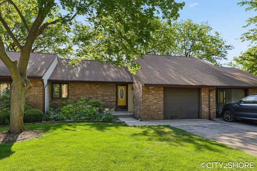4294 Indian Spring Dr Sw, Grandville, MI, 49418-1735 | Card Image