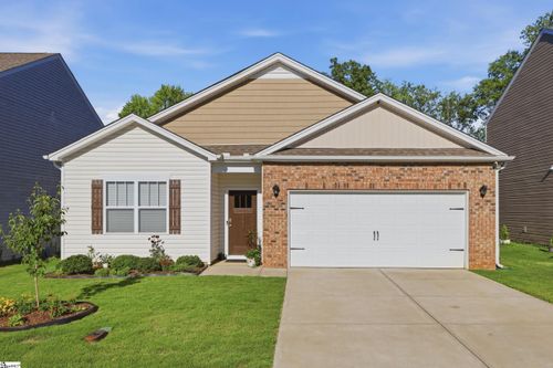 841 Honeybush Dr, Lyman, SC, 29365-9135 | Card Image