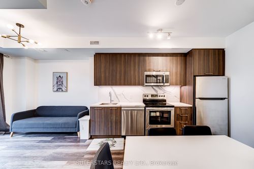 27-51 Winlock Pk, North York, ON, M2M0B8 | Card Image