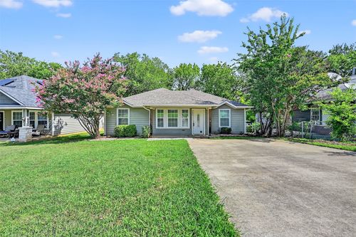 1219 W Elm St, Denison, TX, 75020-1819 | Card Image