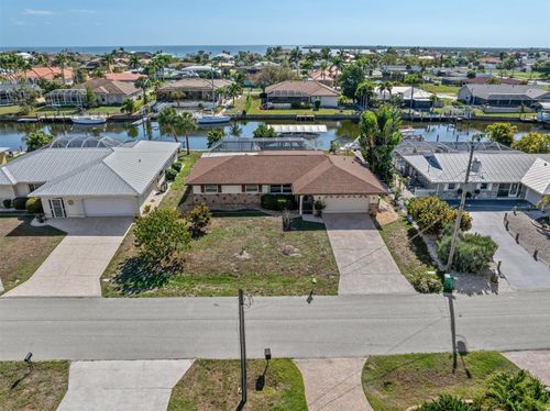 109 Peckham St Se, PORT CHARLOTTE, FL, 33952-9134 | Card Image