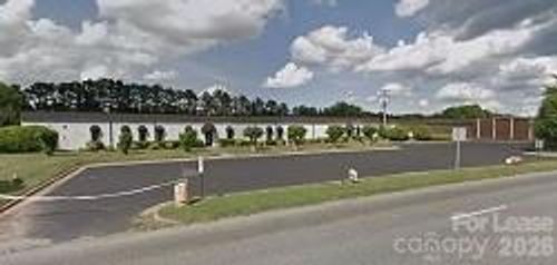 1243 E Garner Bagnal Blvd, Statesville, NC, 28677-6972 | Card Image