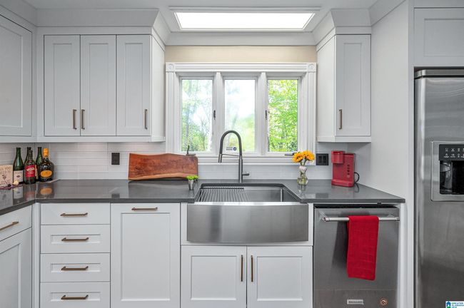 1123 Lake Forest Cir, House other with 4 bedrooms, 4 bathrooms and null parking in Hoover AL | Image 17