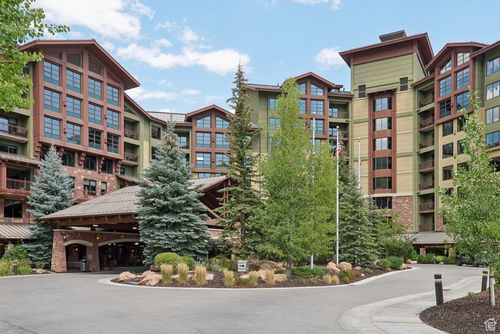 446q3-3855 Grand Summit Dr, Park City, UT, 84098 | Card Image