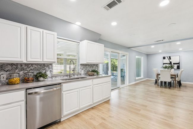 1 Whispering Vine Ct, House other with 4 bedrooms, 3 bathrooms and null parking in Grapevine TX | Image 10