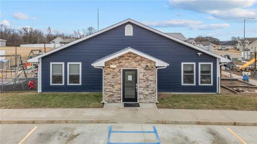 2707 Matthew Dr, Sedalia, MO, 65301-7909 | Card Image