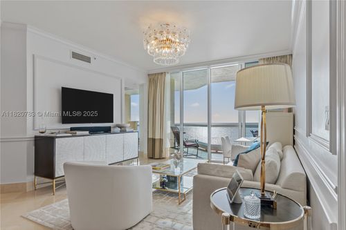 3404-17875 Collins Ave, Sunny Isles Beach, FL, 33160-2718 | Card Image