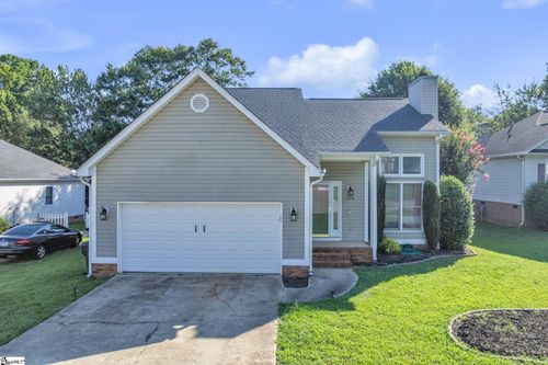 204 Flagstar Ct, Fountain Inn, SC, 29644-8407 | Card Image