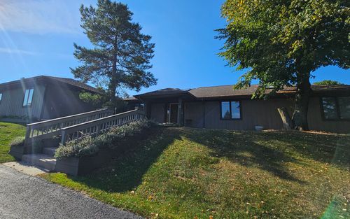 13 Lancelot Ln, Hawthorn Woods, IL, 60047-8856 | Card Image