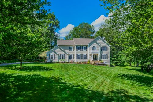 66 Warren Gln, Burlington, CT, 06013-2014 | Card Image