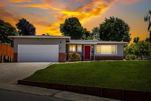 45 Crescent Dr, Watsonville, CA, 95076-2633 | Card Image