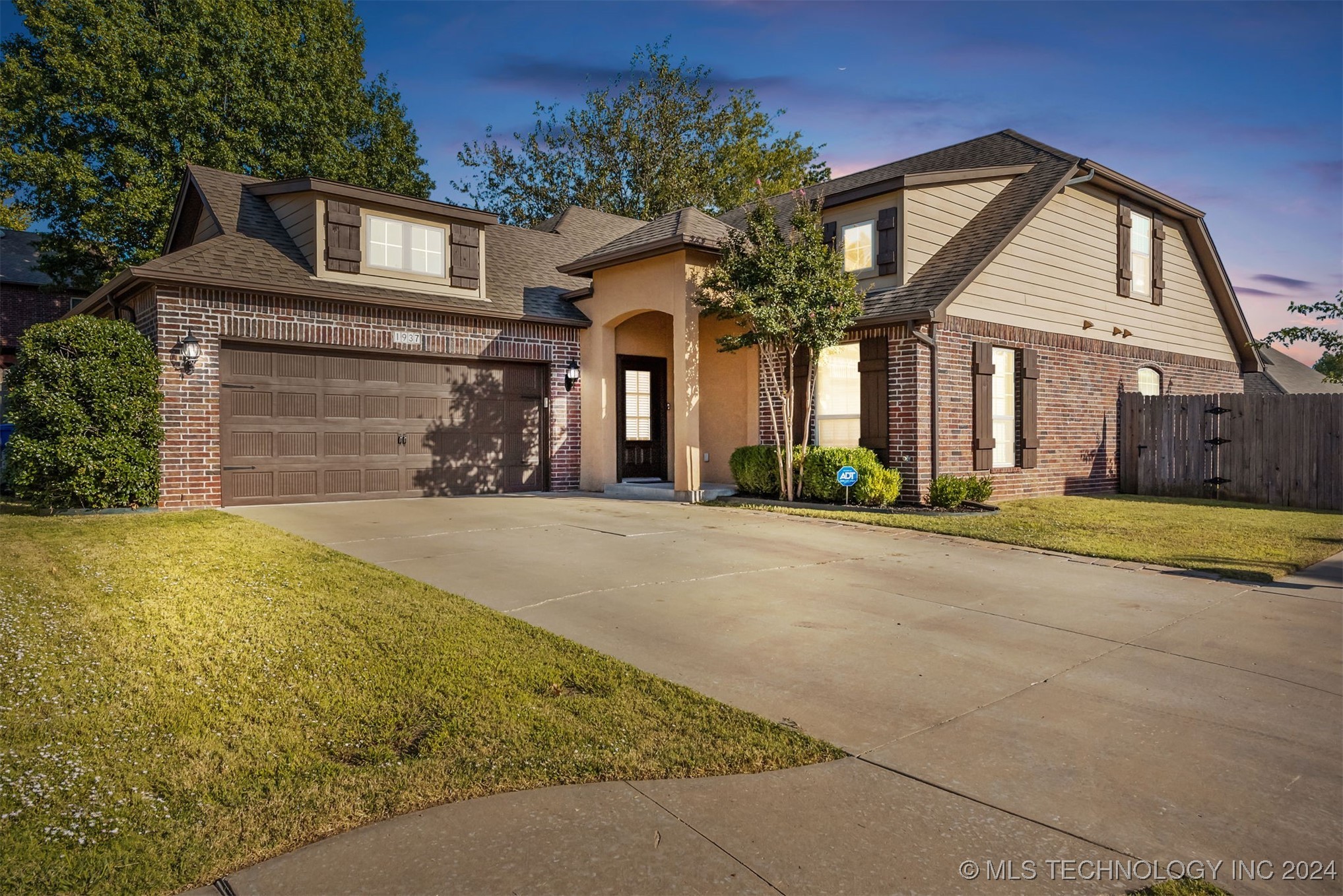 Desert Palm Ave, Broken Arrow, OK 74012