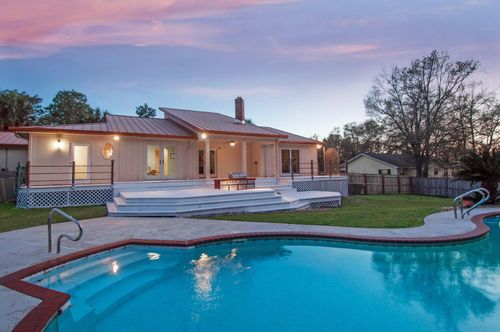 255 Ridge Lake Rd, Crestview, FL, 32536-1510 | Card Image