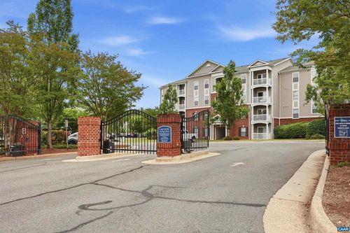 306-122 Yellowstone Dr, CHARLOTTESVILLE, VA, 22903 | Card Image