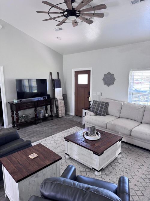 803 Robin Road Road, Mountain Grove, MO, 65711 | Card Image