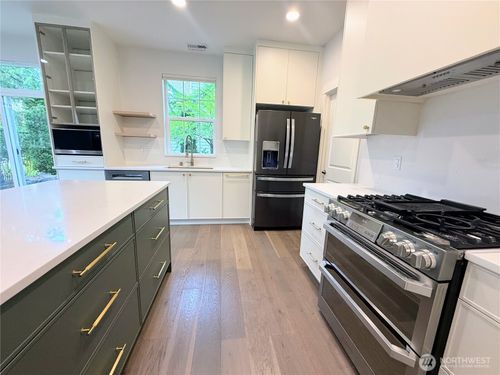 3717 219 Place Se, Bothell, WA, 98021 | Card Image