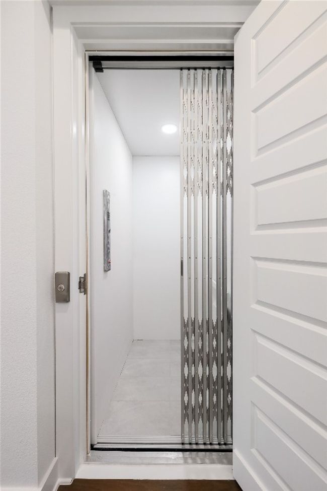 Your personal elevator | Image 16