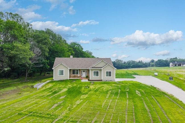 938 Mount Calvary Rd, House other with 5 bedrooms, 3 bathrooms and null parking in Lansing KS | Image 28