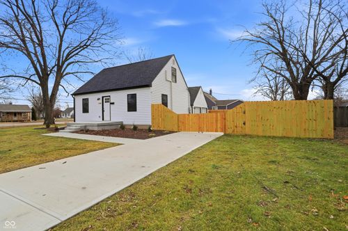 1050 N Lynhurst Dr, Indianapolis, IN, 46224-6809 | Card Image