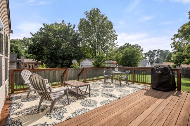 1034 66 Th St, Home with 4 bedrooms, 3 bathrooms and null parking in Windsor Heights IA | Image 34