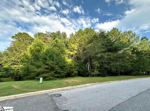 331 Hidden Creek Cir, Spartanburg, SC, 29306-6673 | Card Image
