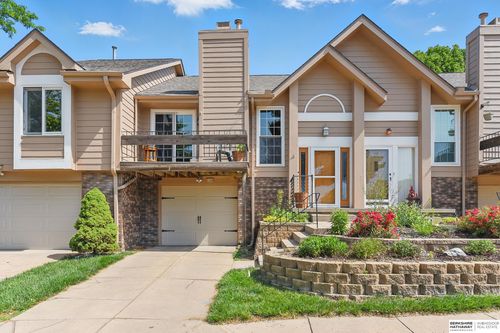 5584 Shirley St, Omaha, NE, 68106-2247 | Card Image