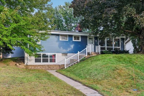 5895 Tennison Dr Ne, Fridley, MN, 55432-5762 | Card Image