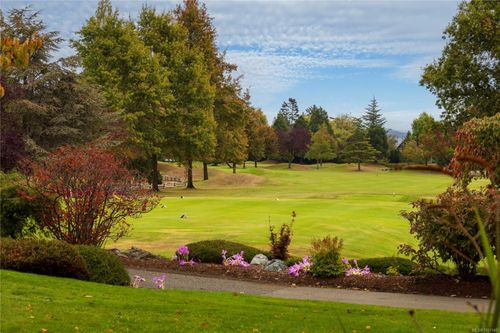 106-5329 Cordova Bay Rd, Saanich, BC, V8Y2L3 | Card Image