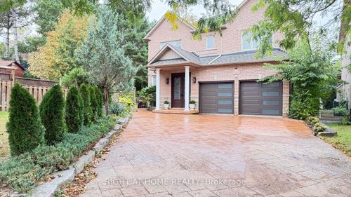 96 Bradgate Dr, Thornhill, ON, L3T7M3 | Card Image