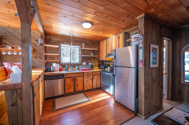 48 Upper Highlands Loop, House other with 5 bedrooms, 2 bathrooms and null parking in West Dover VT | Image 5