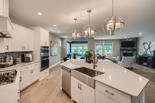 1491 Palmer Dr N, Lake Elmo, MN, 55042-4532 | Card Image