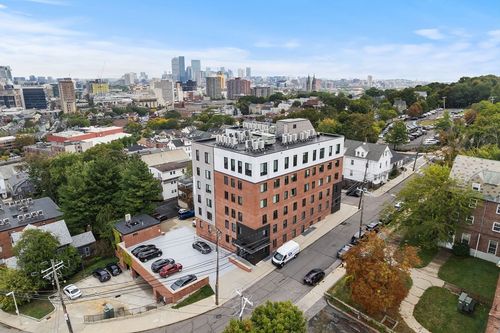 305-70 Parker Hill Ave, Boston, MA, 02120-3293 | Card Image