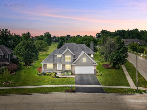 200 Saint Andrews Dr, DeKalb, IL, 60115-8621 | Card Image