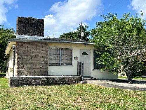 1789 Bacom Point Road, Pahokee, FL, 33476 | Card Image