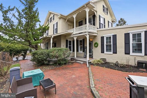 334 E High St, ELIZABETHTOWN, PA, 17022-1918 | Card Image