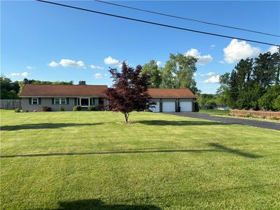 4049 State Route 18, House other with 3 bedrooms, 2 bathrooms and 4 parking in North Beaver Twp PA | Image 1