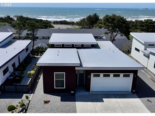 30408 Sawyer Way, Gold Beach, OR, 97444-9726 | Card Image