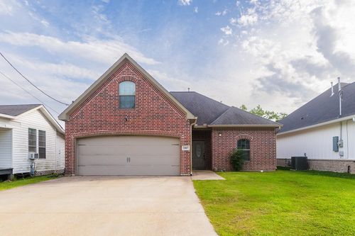 1807 N 19th St, Nederland, TX, 77627 | Card Image