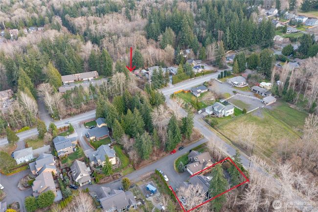 The arrow indicates the entrance to the Pipeline Connector Trail leading directly to Galbraith Mountain. A dream come true for mountain bikers only steps from your door. | Image 39
