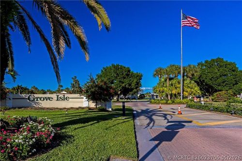 109-740 Lake Orchid Cir, Vero Beach, FL, 32962-8582 | Card Image