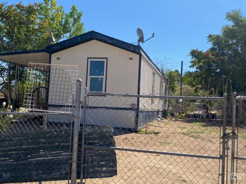 5696 Isabel Dr, Weldon, CA, 93283-9649 | Card Image