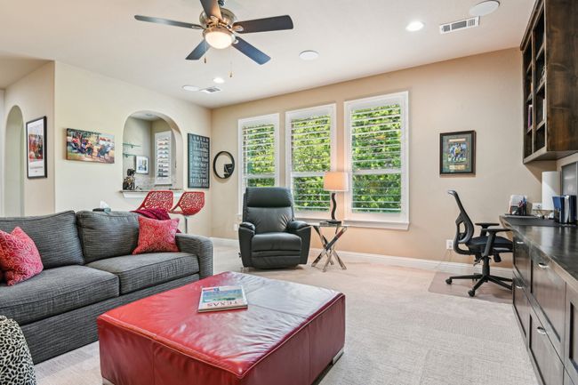 Upstairs game room | Image 29