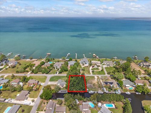 2943 Coral Strip Parkway, Gulf Breeze, FL, 32563 | Card Image