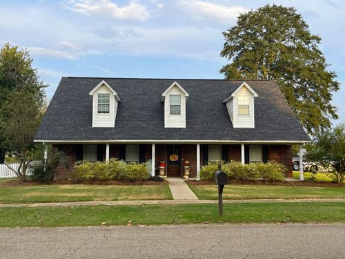 162 Shannon Ave, Shannon, MS, 38868-8614 | Card Image