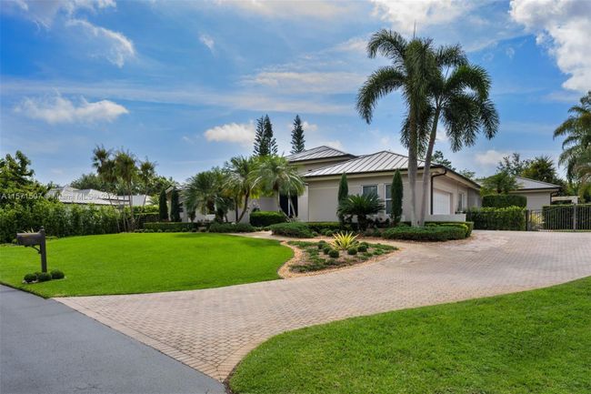 8530 Sw 166th St, House other with 6 bedrooms, 4 bathrooms and null parking in Palmetto Bay FL | Image 43