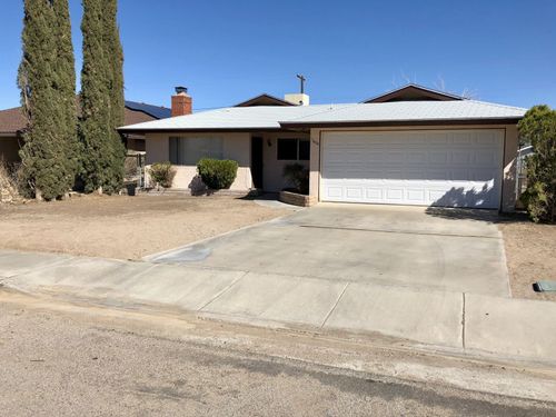 1624 Sims St, Ridgecrest, CA, 93555 | Card Image