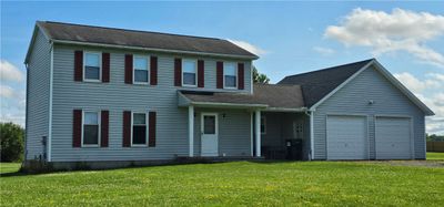 5111 Canadaigua Farmington Townline Rd, House other with 3 bedrooms, 2 bathrooms and null parking in Canandaigua-Town NY | Image 1